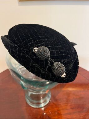 Vintage Black Velvet Beret with Beaded Button Accent and Matching Hat Pin